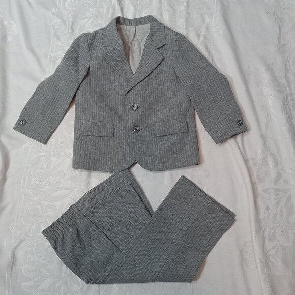 Winnie The Pooh Size 3 2 Piece Gray Pin Stripe Suit Made USA Vintage Disney - Picture 1 of 9